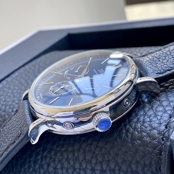 アイ・ダブリュー・シー角部分ディテール